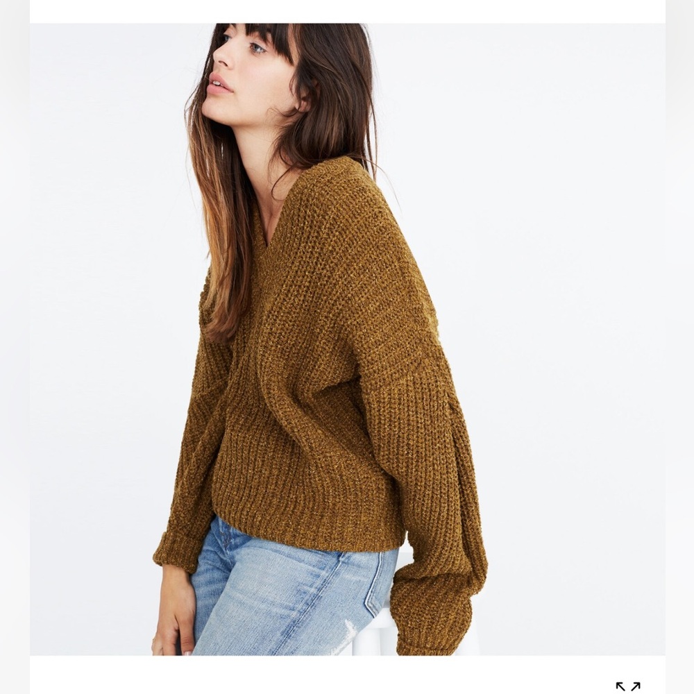 Madewell Brown V-Neck Pleat Sleeve Pullover Sweater in Marled Fawn